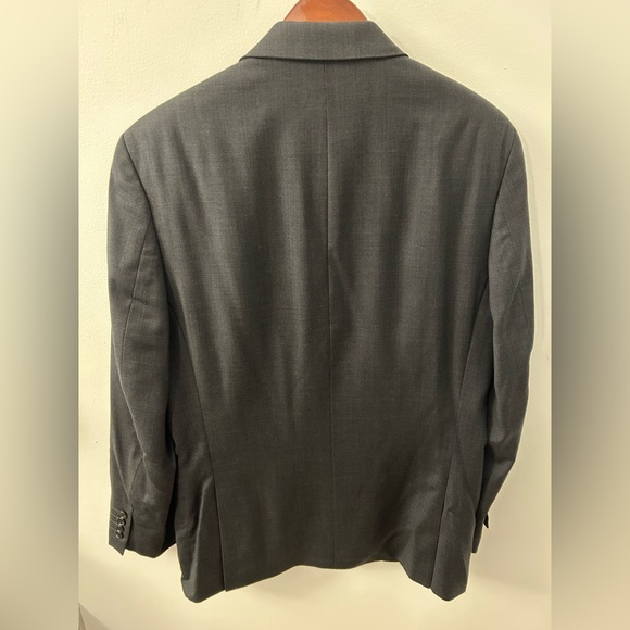 Alfani 2 piece suit; lightly worn; 40R jacket and 33W/30L pants - Picture 8 of 8